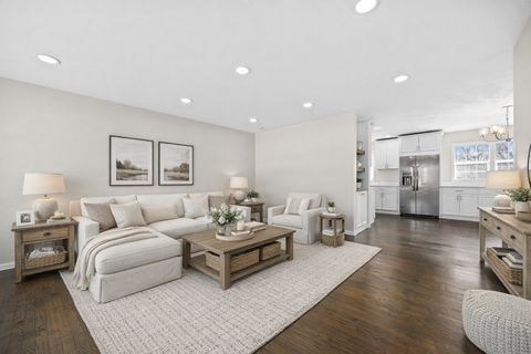 Tiny photo for 823 E 163rd Street, South Holland, IL 60473 (MLS # 12581624)