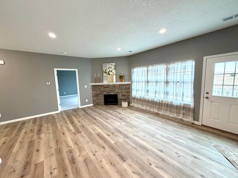 Tiny photo for 137 CountryView Court, Aledo, IL 61231 (MLS # 12572838)