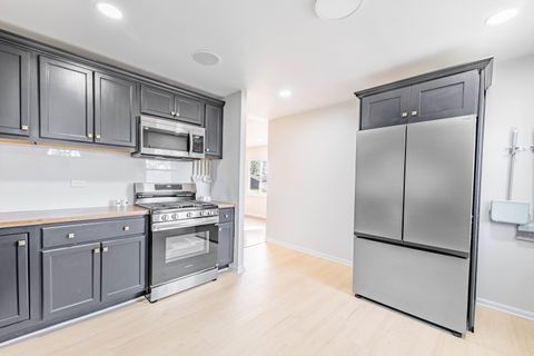 Tiny photo for 16544 Marshfield Avenue S, Markham, IL 60428 (MLS # 12632390)