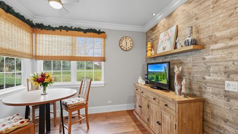 Tiny photo for 2550 Camberley Circle #5-810, Westchester, IL 60154 (MLS # 12465142)