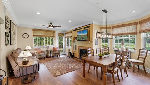 Tiny photo for 2550 Camberley Circle #5-810, Westchester, IL 60154 (MLS # 12465142)