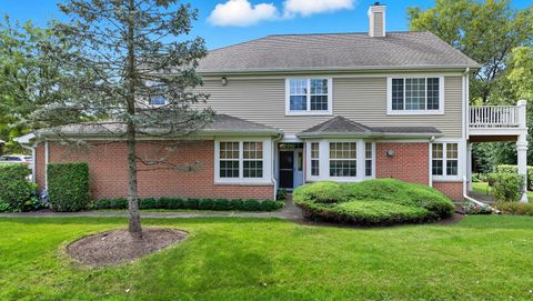 Tiny photo for 2550 Camberley Circle #5-810, Westchester, IL 60154 (MLS # 12465142)