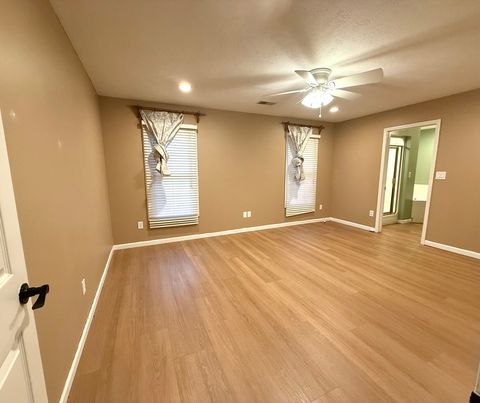 Tiny photo for 404 Bogie Drive, Herrin, IL 62948 (MLS # 12560168)