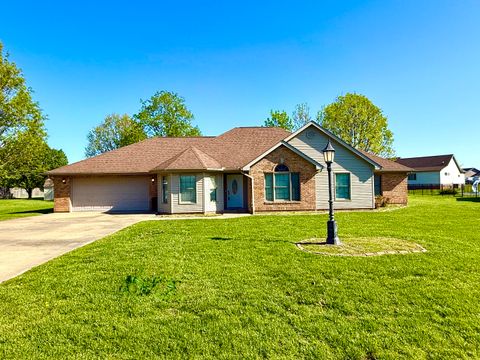 Photo of 404 Bogie Drive, Herrin, IL 62948 (MLS # 12560168)