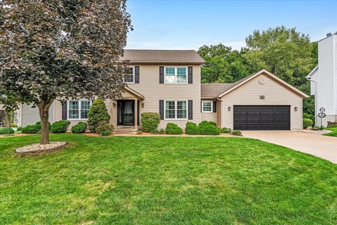 Photo of 605 E 3rd Street, Coal Valley, IL 61240 (MLS # 12767811)