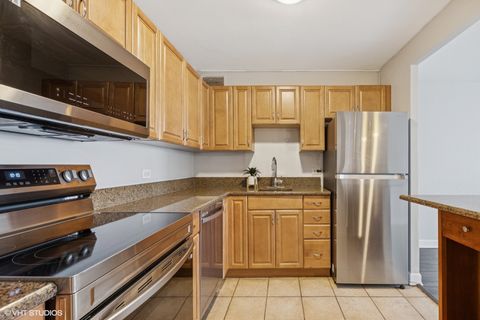 Tiny photo for 3930 N Pine Grove Avenue #2313, Chicago, IL 60613 (MLS # 12434984)