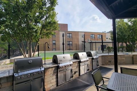Tiny photo for 3930 N Pine Grove Avenue #2313, Chicago, IL 60613 (MLS # 12434984)