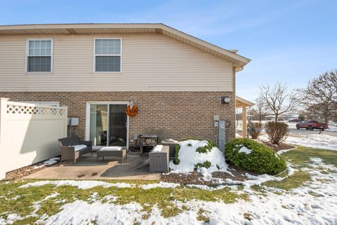 Tiny photo for 16106 Creekmont Court, Tinley Park, IL 60487 (MLS # 12532552)