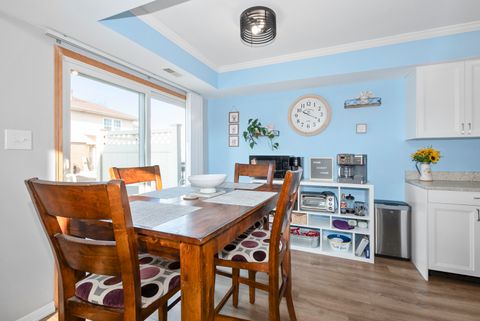 Tiny photo for 16106 Creekmont Court, Tinley Park, IL 60487 (MLS # 12532552)