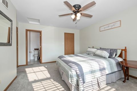 Tiny photo for 16106 Creekmont Court, Tinley Park, IL 60487 (MLS # 12532552)