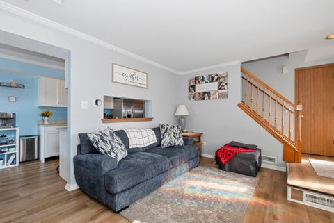 Tiny photo for 16106 Creekmont Court, Tinley Park, IL 60487 (MLS # 12532552)