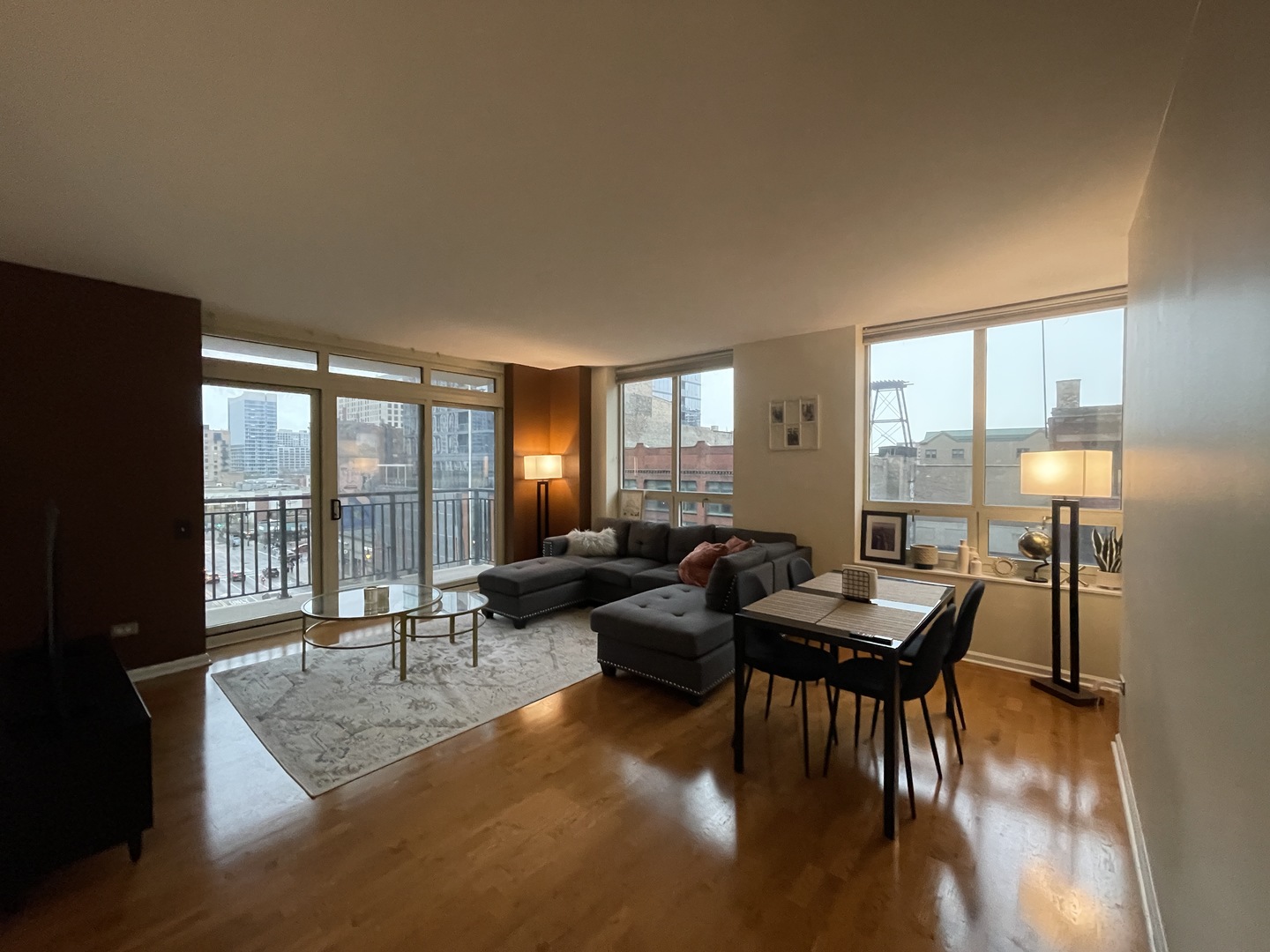 1111 S WABASH Avenue 711