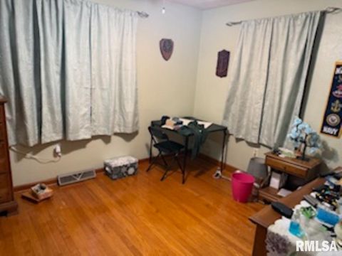 Tiny photo for 424 NOEL Court, Quincy, IL 62305 (MLS # QC4269221)