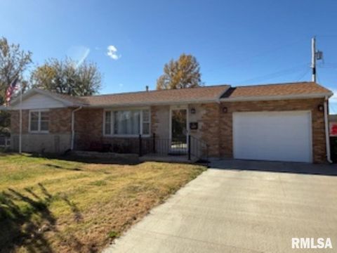 Photo of 424 NOEL Court, Quincy, IL 62305 (MLS # QC4269221)