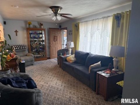 Tiny photo for 424 NOEL Court, Quincy, IL 62305 (MLS # QC4269221)