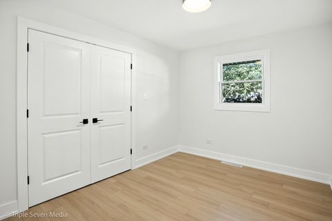 Tiny photo for 8053 Newland Avenue, Burbank, IL 60459 (MLS # 12493108)