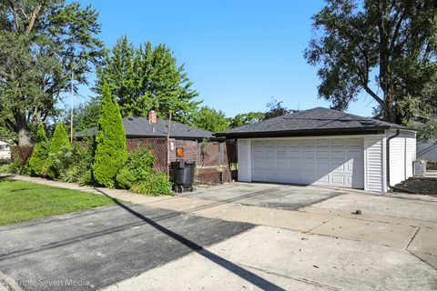Tiny photo for 8053 Newland Avenue, Burbank, IL 60459 (MLS # 12493108)
