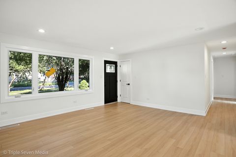 Tiny photo for 8053 Newland Avenue, Burbank, IL 60459 (MLS # 12493108)