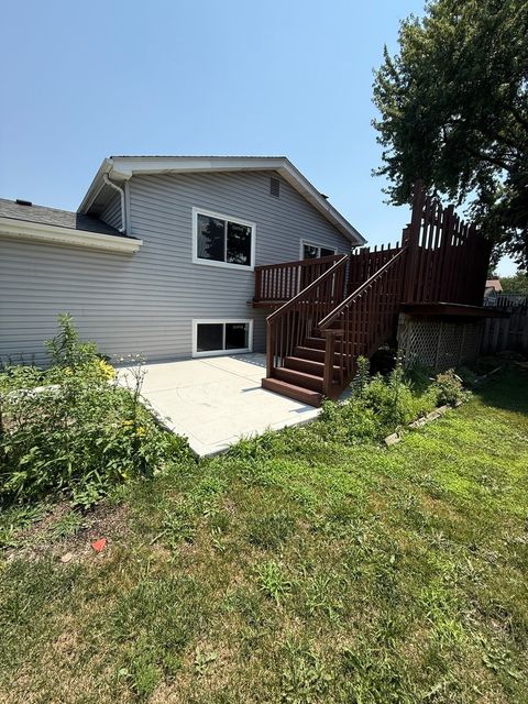 Tiny photo for 2100 Lloyd Avenue, Lombard, IL 60148 (MLS # 12413166)