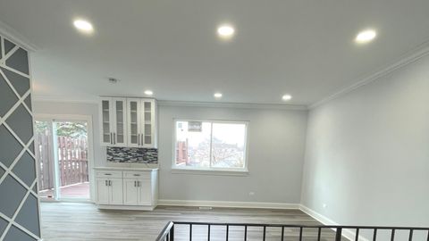 Tiny photo for 2100 Lloyd Avenue, Lombard, IL 60148 (MLS # 12413166)