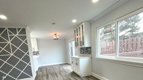 Tiny photo for 2100 Lloyd Avenue, Lombard, IL 60148 (MLS # 12413166)