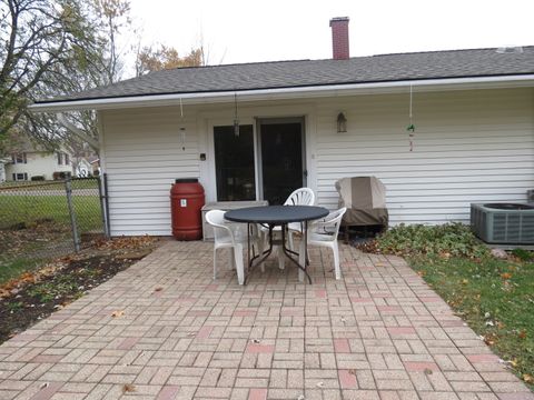 Tiny photo for 6829 Roberts Drive, Woodridge, IL 60517 (MLS # 12521350)