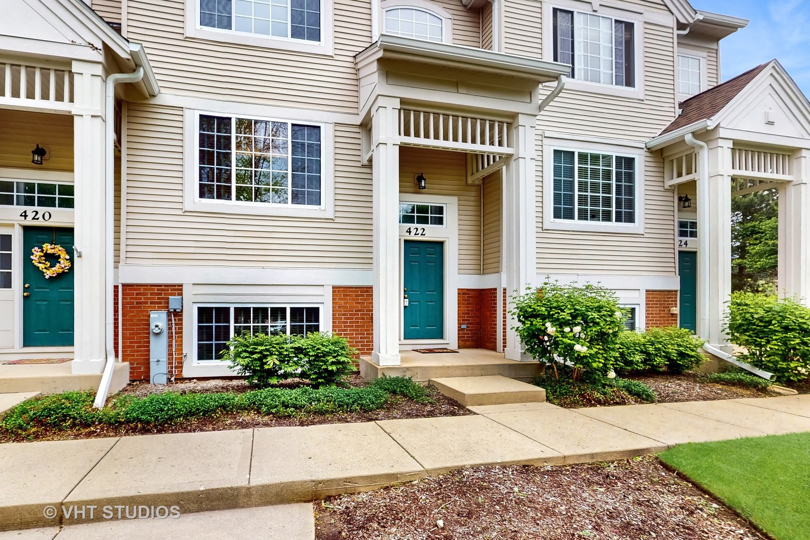 422 Cary Woods Circle
