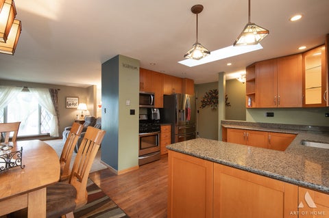 Tiny photo for 9313 Parkside Avenue, Oak Lawn, IL 60453 (MLS # 12765628)