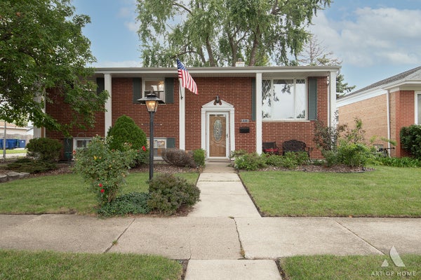 9313 PARKSIDE AVE, OAK LAWN, IL 60453 - Image 44ac6b796ec17dca58e86a318445e809/631758174