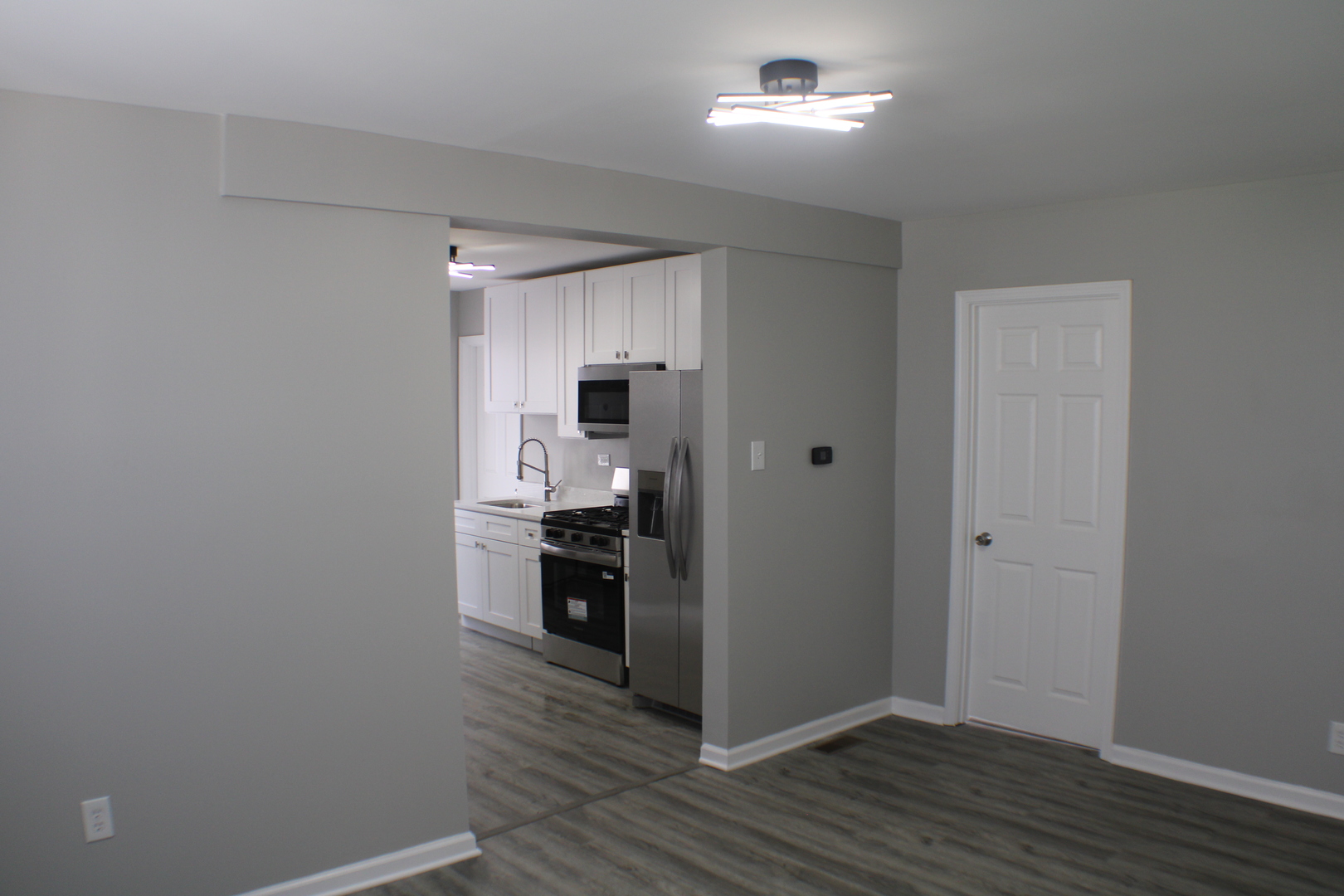 2014 W 52nd Street S