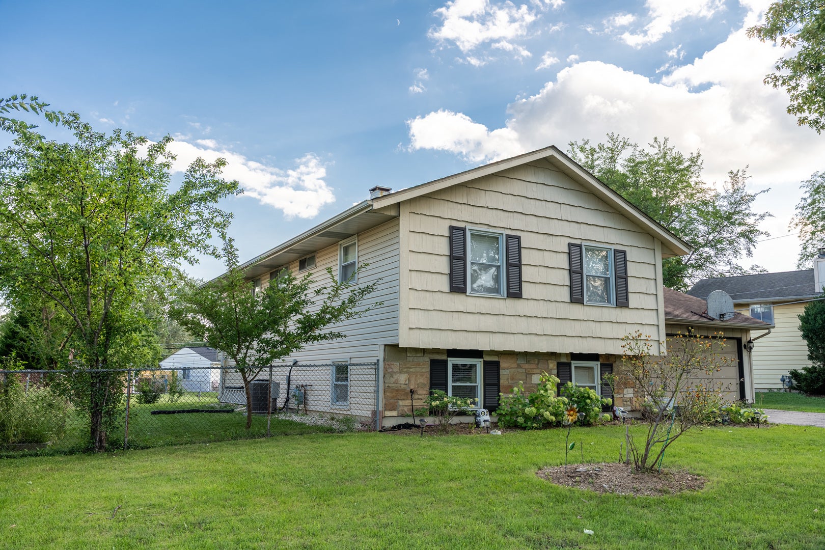 33 Jacobsen Avenue