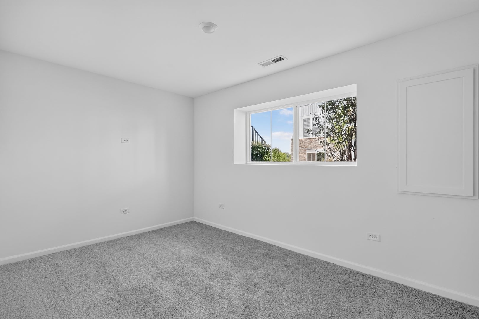 434 Red Oak Circle