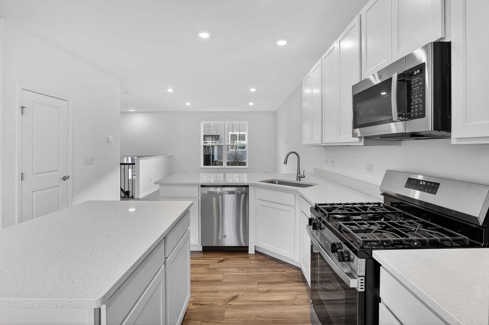 434 Red Oak Circle