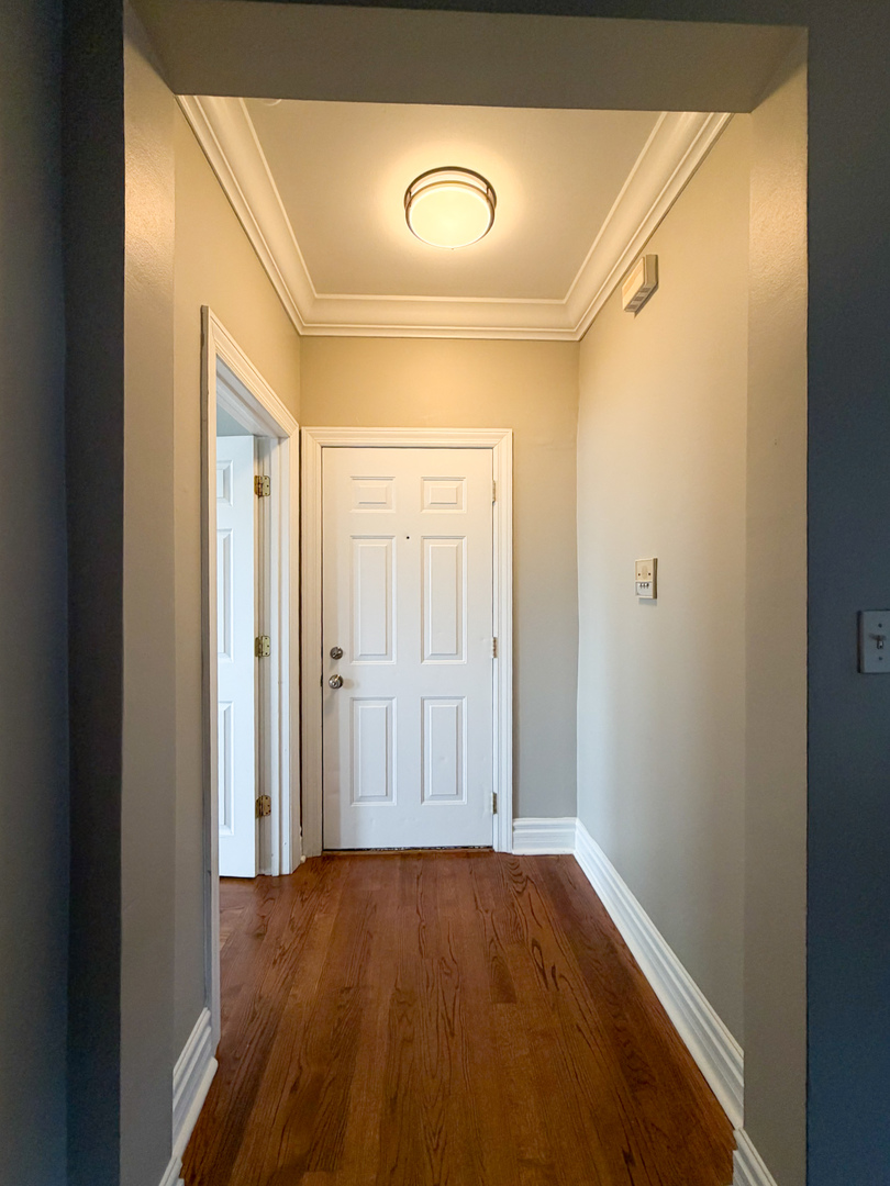 4457 N CENTRAL PARK Avenue 3