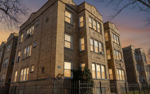 Tiny photo for 4457 N CENTRAL PARK Avenue #3, Chicago, IL 60625 (MLS # 12595357)