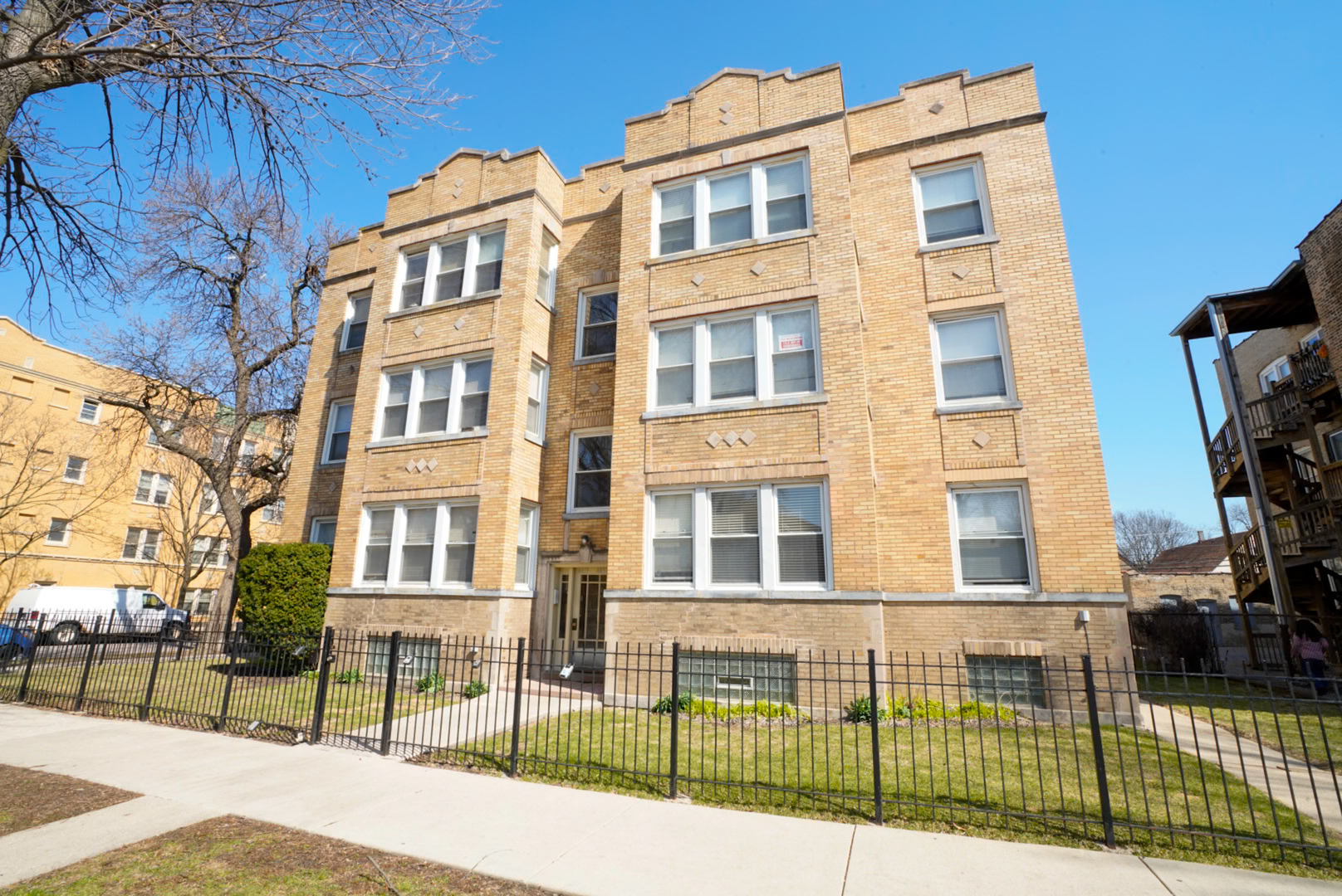 4457 N CENTRAL PARK Avenue 3