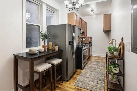 Tiny photo for 6812 N Wayne Avenue #1D, Chicago, IL 60626 (MLS # 12772570)