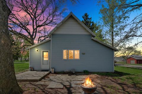 Tiny photo for 707 N Gray Street, Sidell, IL 61876 (MLS # 12621995)