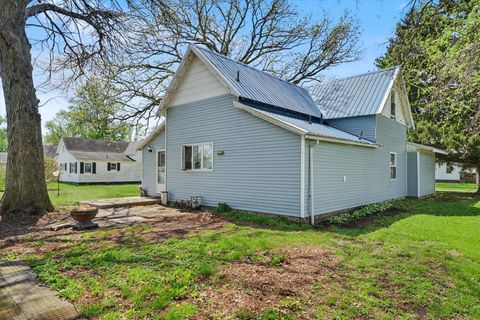 Tiny photo for 707 N Gray Street, Sidell, IL 61876 (MLS # 12621995)