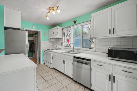 Tiny photo for 707 N Gray Street, Sidell, IL 61876 (MLS # 12621995)