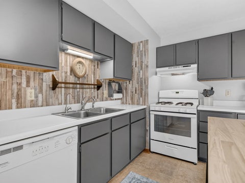 Tiny photo for 1205 E 2nd Street, Coal City, IL 60416 (MLS # 12742479)