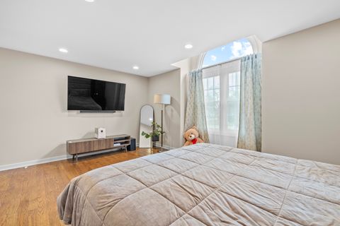 Tiny photo for 145 E Raleigh Court, Bloomingdale, IL 60108 (MLS # 12605821)