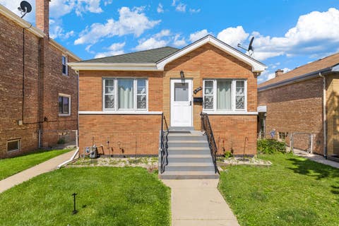 Tiny photo for 1618 Gunderson Avenue, Berwyn, IL 60402 (MLS # 12636547)