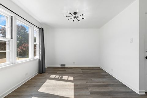 Tiny photo for 1618 Gunderson Avenue, Berwyn, IL 60402 (MLS # 12636547)