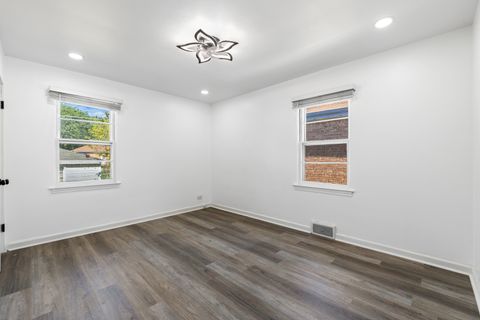 Tiny photo for 1618 Gunderson Avenue, Berwyn, IL 60402 (MLS # 12636547)