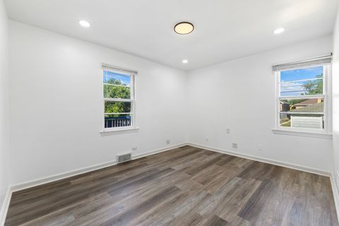 Tiny photo for 1618 Gunderson Avenue, Berwyn, IL 60402 (MLS # 12636547)