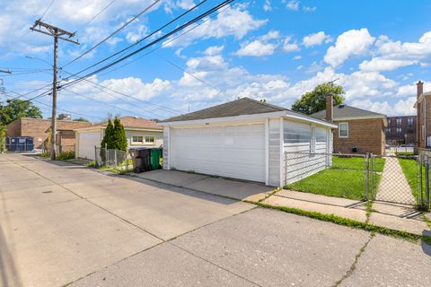 Tiny photo for 1618 Gunderson Avenue, Berwyn, IL 60402 (MLS # 12636547)