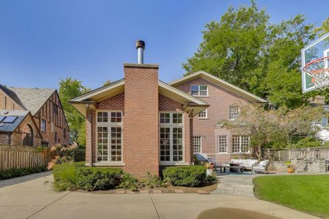 Tiny photo for 547 JACKSON Avenue, River Forest, IL 60305 (MLS # 12486072)