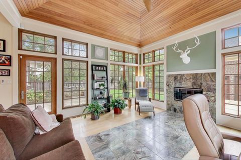 Tiny photo for 547 JACKSON Avenue, River Forest, IL 60305 (MLS # 12486072)