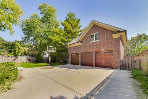 Tiny photo for 547 JACKSON Avenue, River Forest, IL 60305 (MLS # 12486072)